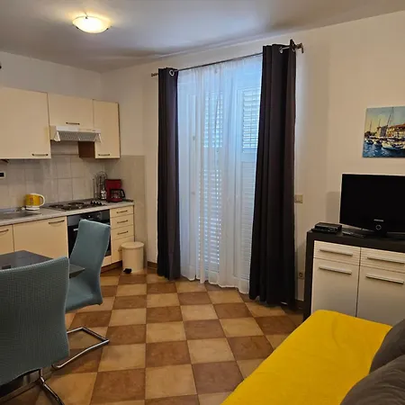 Mary Apartment