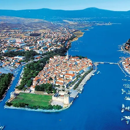 Mary Trogir