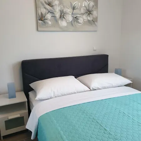 Mary Apartment