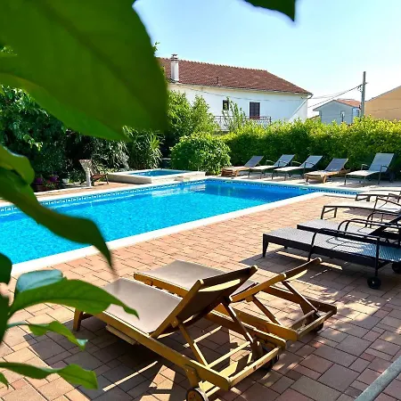 Апартаменты Mary *