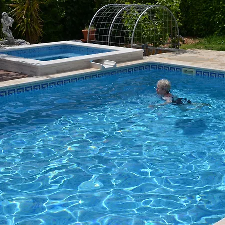 Mary Апартаменты *