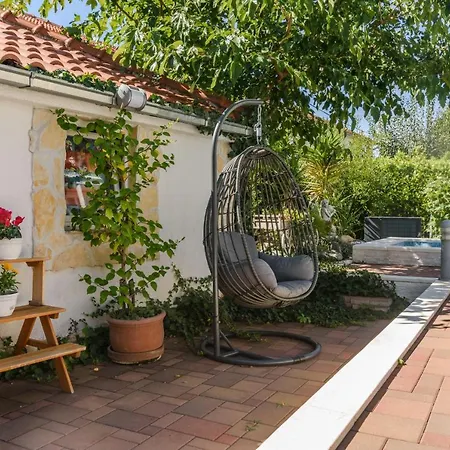 Mary Апартаменты Трогир