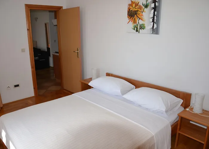 Mary Apartman Trogir