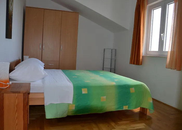 Mary Apartamento Trogir