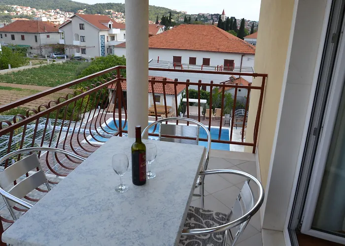 Mary Apartamento Trogir