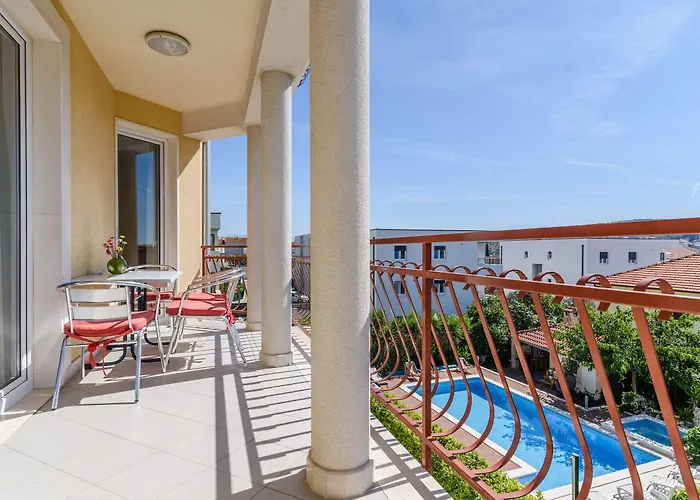 Mary Apartamento Trogir