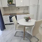 Mary Apartman