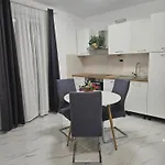 Mary Apartman Trogir